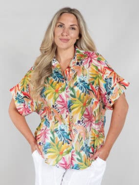 Lightweight bold floral short sleeve shirt