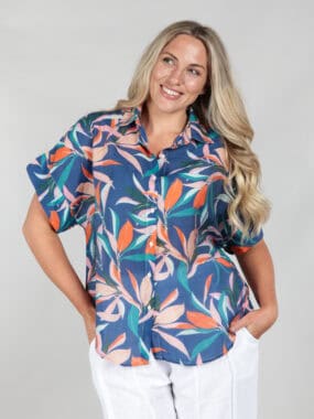 Lightweight navy floral short sleeve shirt