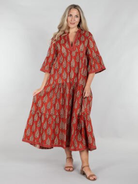 Paisley printed tiered dress with flarred sleeves